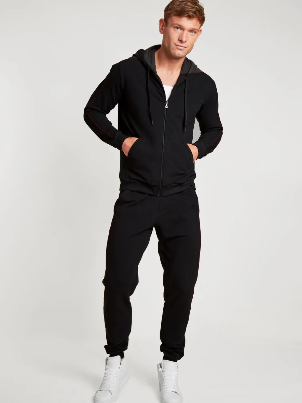 Jacke mit Kapuze