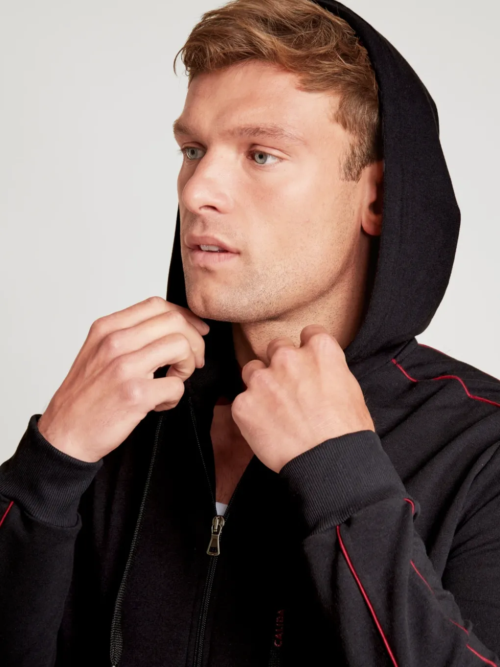 Jacke mit Kapuze