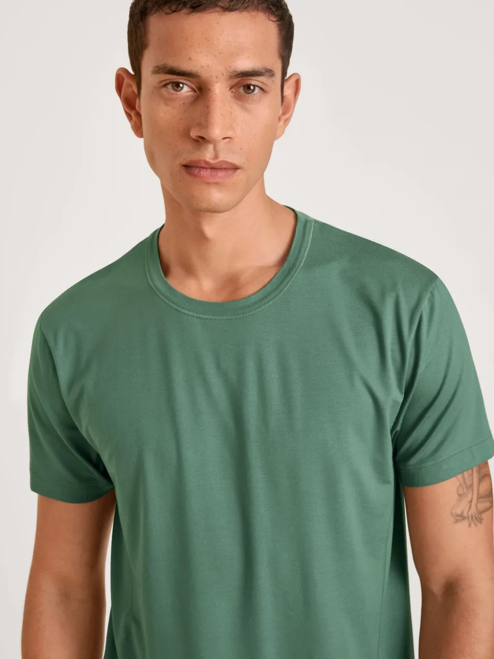 Kurzarm-Shirt