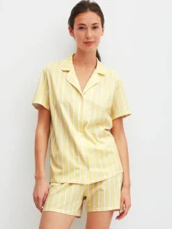 Kurzarm-Shirt mit Knöpfen