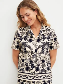 Kurzarm-Shirt mit Knöpfen