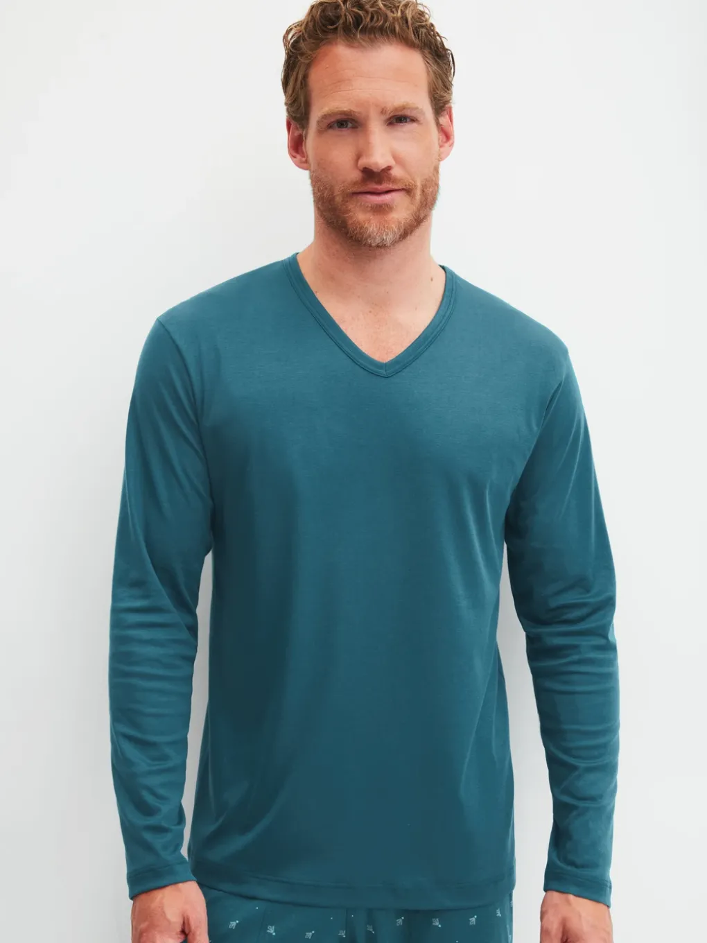 Langarm-Shirt mit V-Ausschnitt