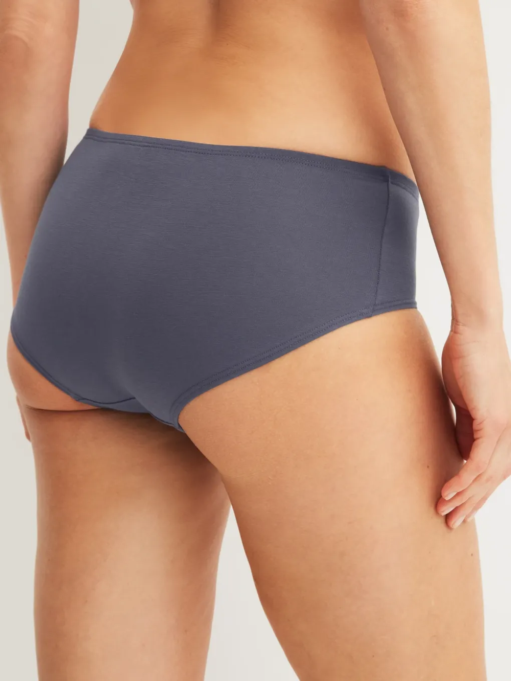 Panty, low cut