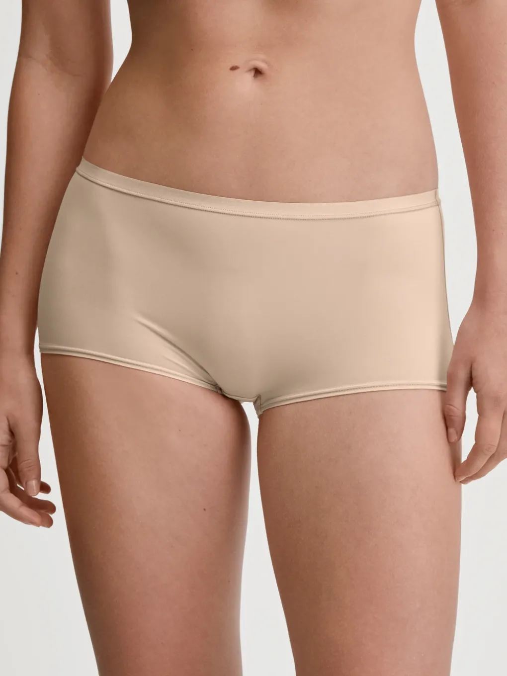 Panty, regular cut