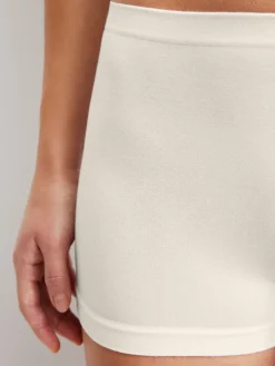 Panty, regular cut