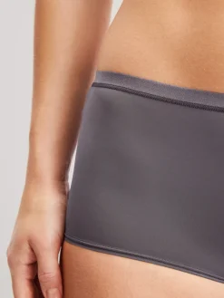 Panty, regular cut