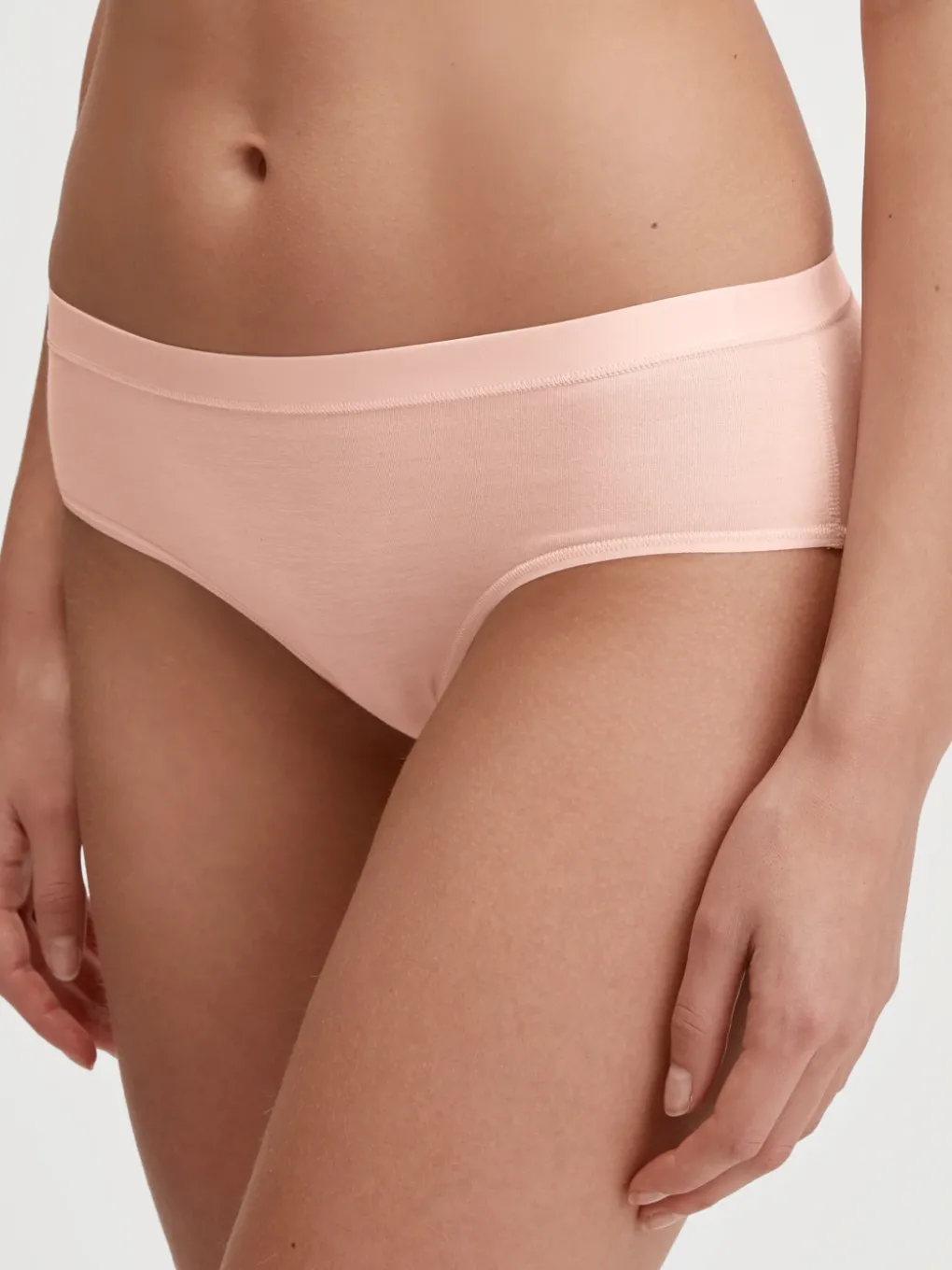 Panty, regular cut