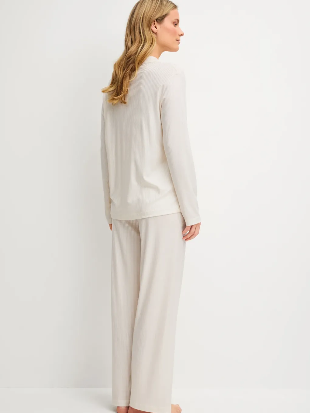 Pyjama aus TENCEL™ mit Knöpfen
