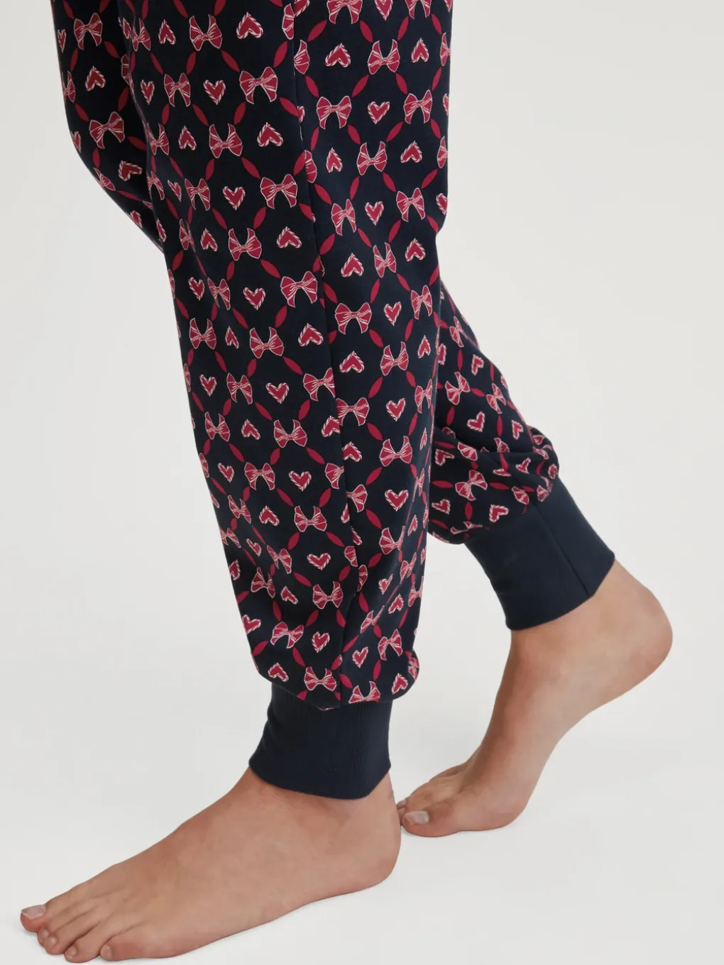 Pyjamahose mit Bündchen und Seitentaschen