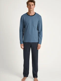 Pyjama, lang