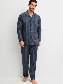 Pyjama, lang