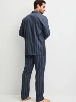 Pyjama, lang