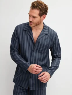 Pyjama, lang