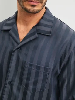 Pyjama, lang