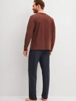 Pyjama, lang