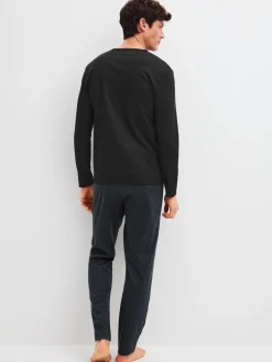 Pyjama, lang