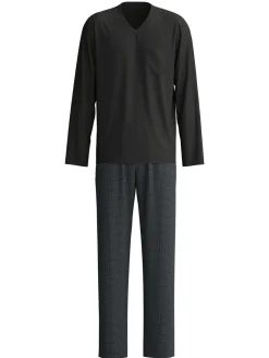 Pyjama, lang