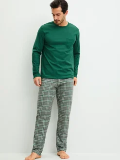 Pyjama, lang