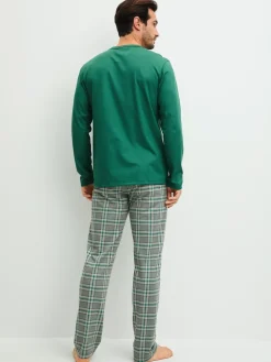 Pyjama, lang