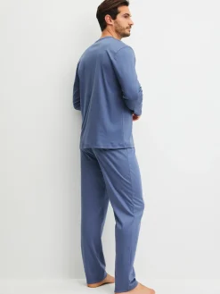 Pyjama, lang
