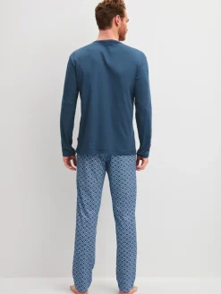 Pyjama, lang