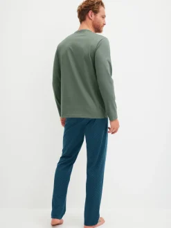 Pyjama, lang
