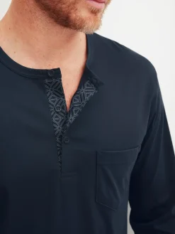 Pyjama, lang