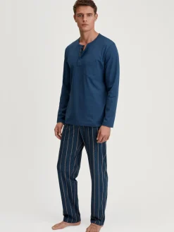 Pyjama, lang