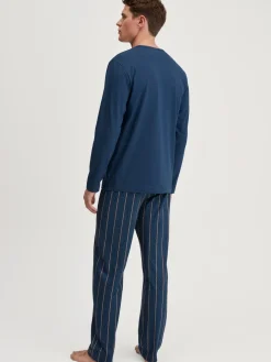 Pyjama, lang