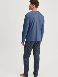 Pyjama, lang