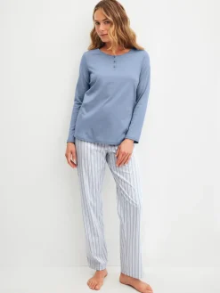 Pyjama, lang