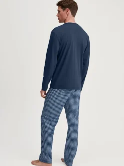 Pyjama, lang