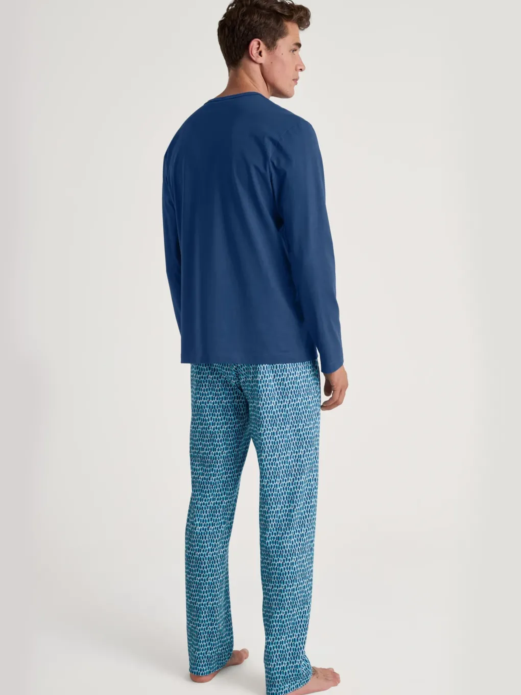 Pyjama, lang