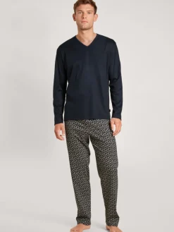 Pyjama, lang