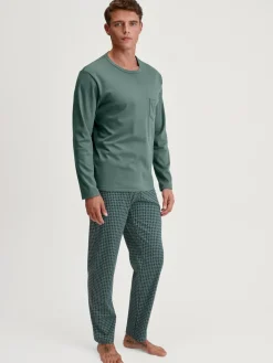 Pyjama, lang