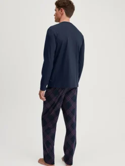 Pyjama, lang