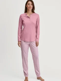 Pyjama, lang