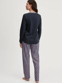 Pyjama, lang