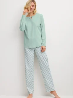Pyjama, lang