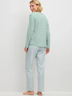 Pyjama, lang