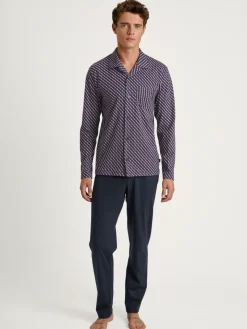 Pyjama mit Knöpfen