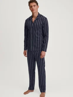 Pyjama mit Knöpfen