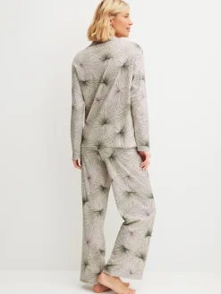 Pyjama mit Knöpfen