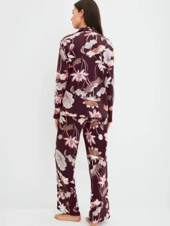 Pyjama mit Knöpfen