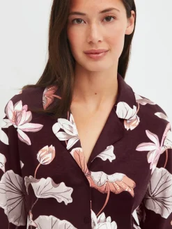 Pyjama mit Knöpfen
