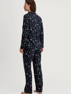 Pyjama mit Knöpfen