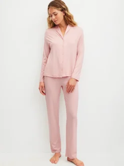 Pyjama mit Knöpfen