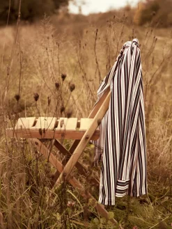 Pyjama mit Knöpfen