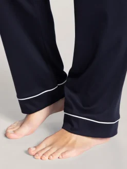 Pyjama mit Knöpfen