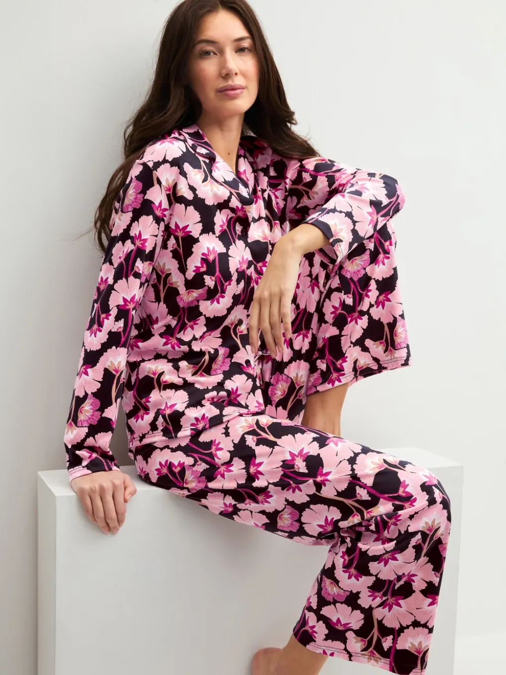Pyjama mit Knöpfen
